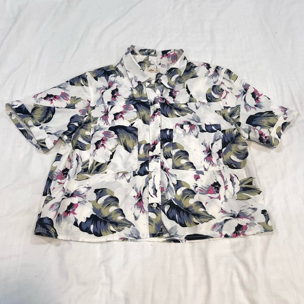 Hollister Multicolor Floral Button-Up Shirt